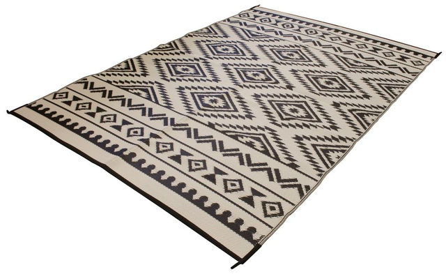 Outdoor Teppich Relax Patio Mat Größe: 200x270cm Farbe: Schwarz/Weiß