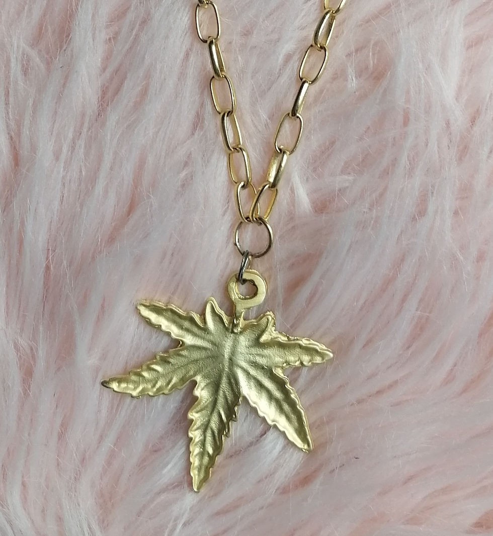 Ganja leaf chain