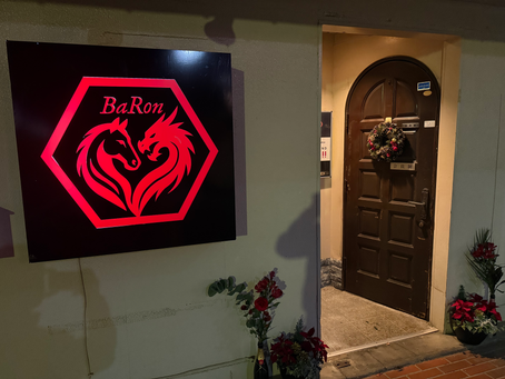 バロン看板設置‼️