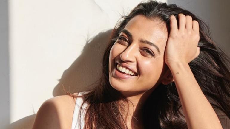 Radhika Apte | Oh My Hrithik | Wander Womaniya
