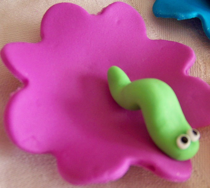 Worm on Flower Edible Cake