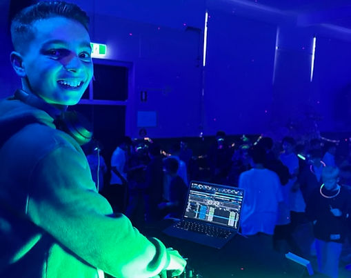 DJ Ari