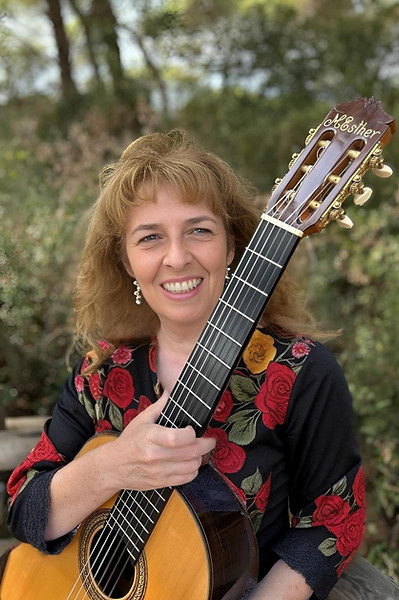 Marรญa Esther Guzmรกn