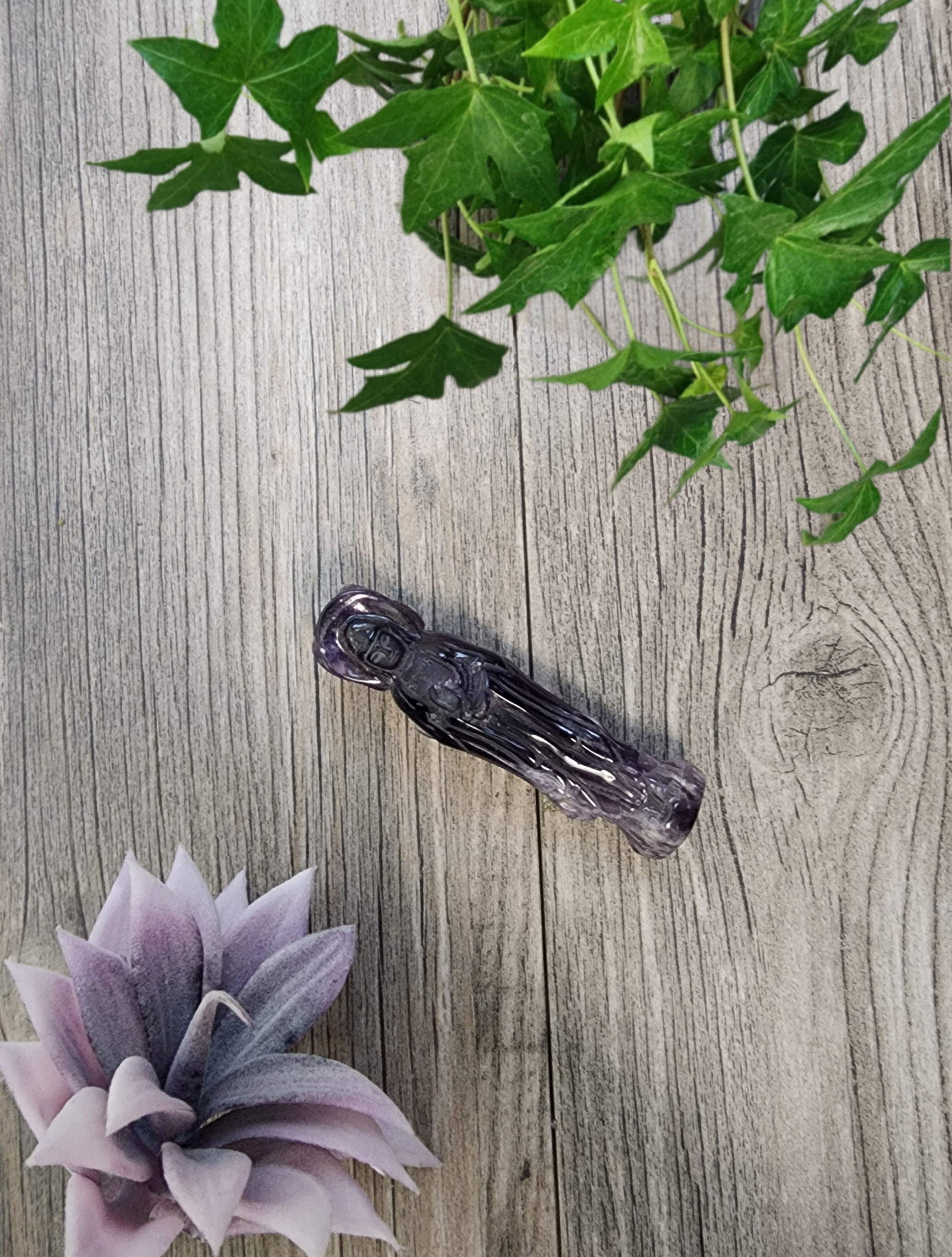 Side view Amethyst Quan Yin (Kuan Yin) carving