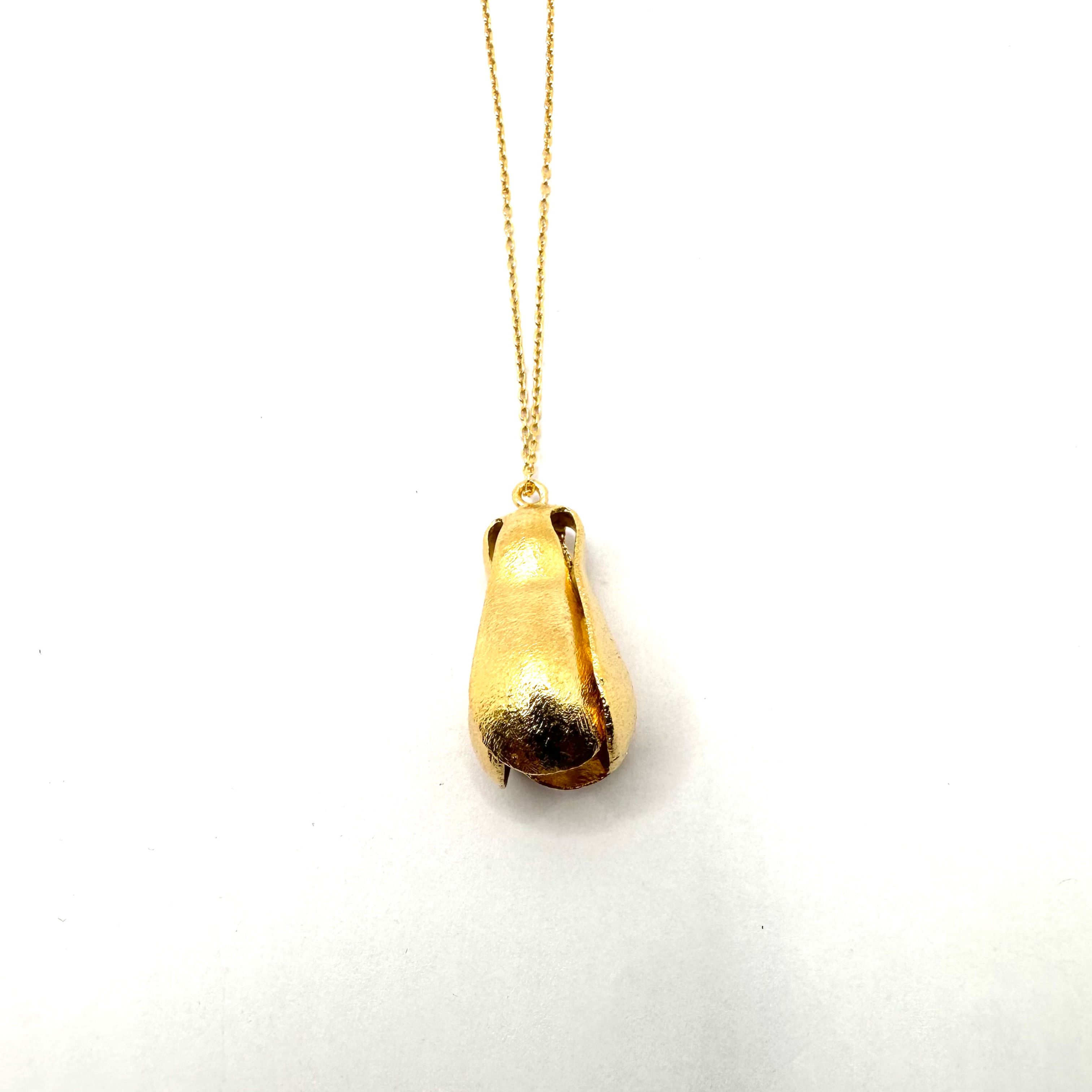 Colar em Prata Dourada Magnólia