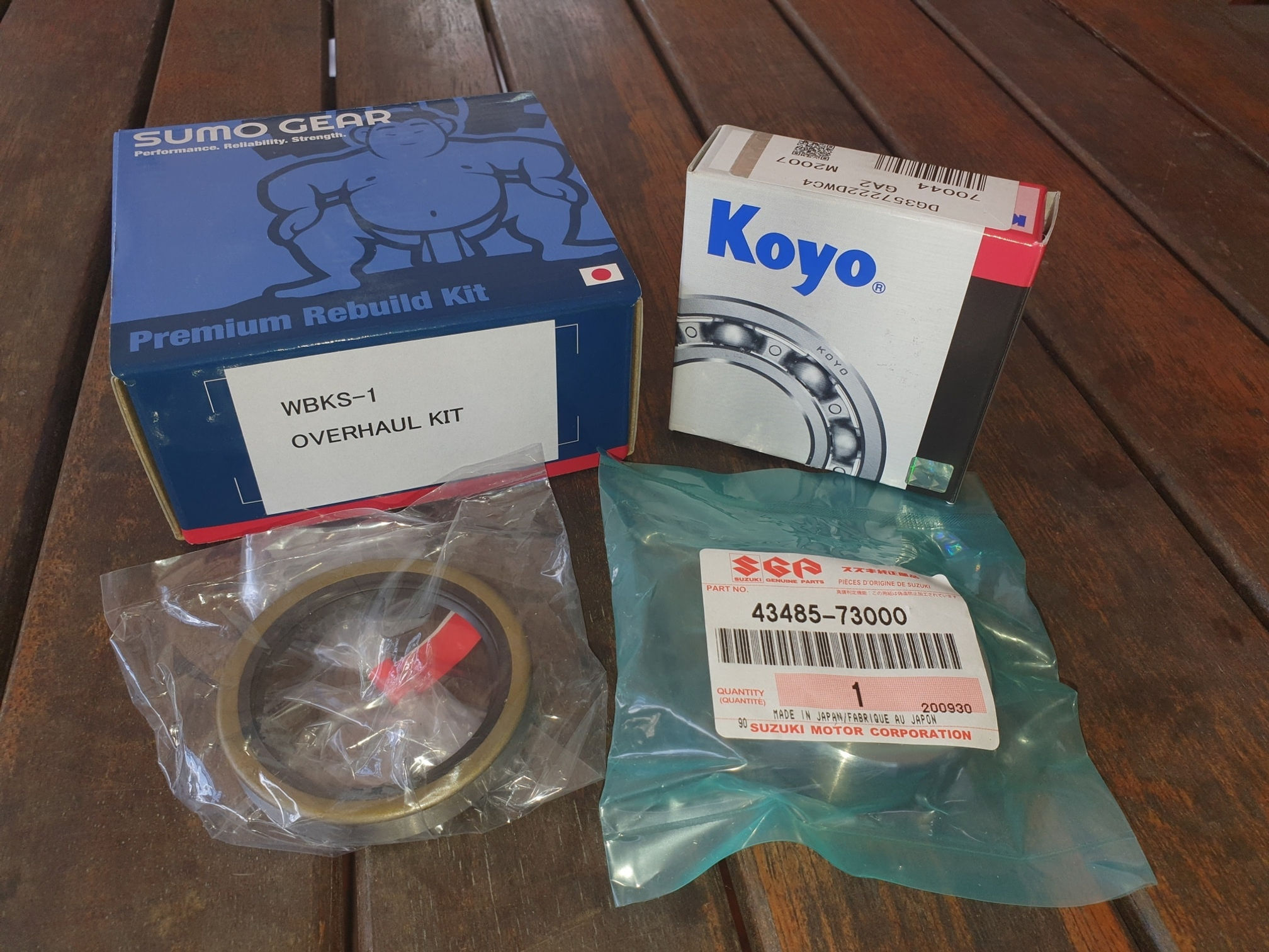 Suzuki Sierra rear wheel bearing kit