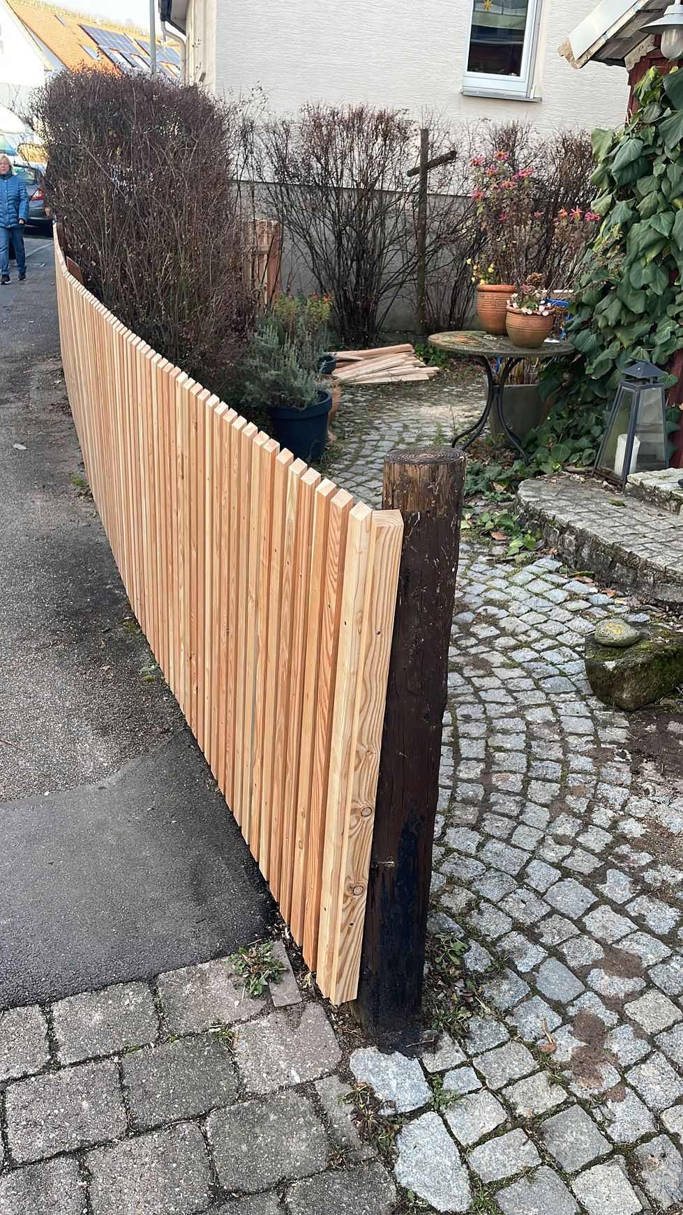 D5641A33-5F00-459F-AA91-22713D71DF62