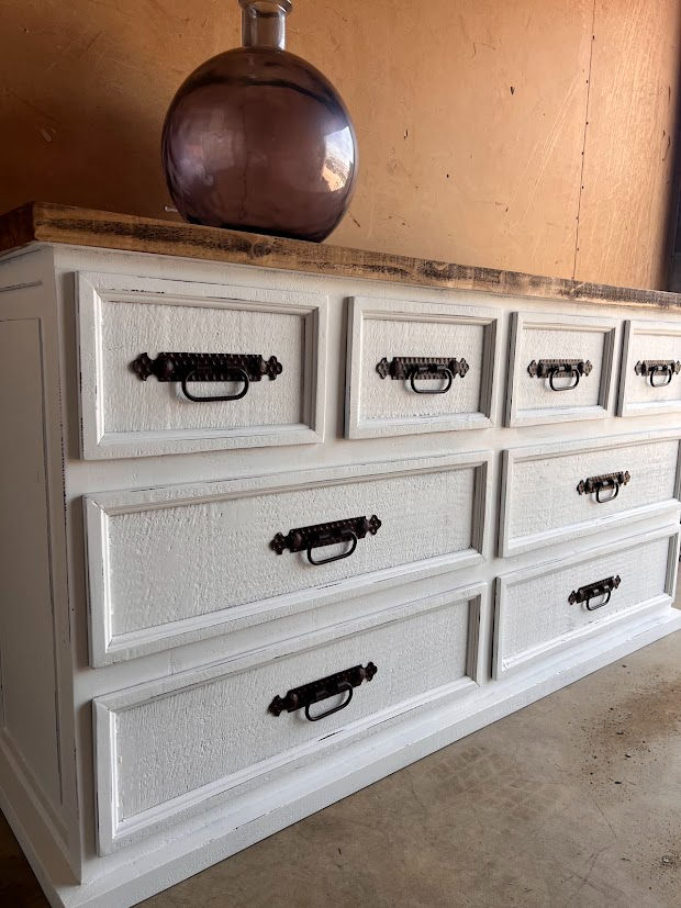 Thumbnail: Com13 Indian King Farmhouse White 13 Dresser Set