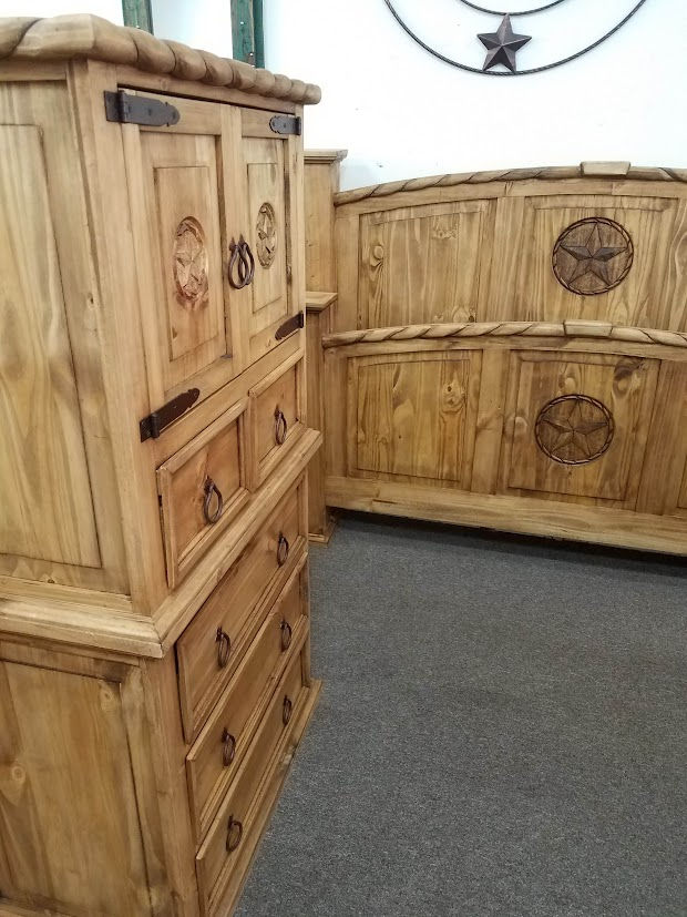 Thumbnail: Mansion King Rope And Star Rustic Honey Bedroom Set