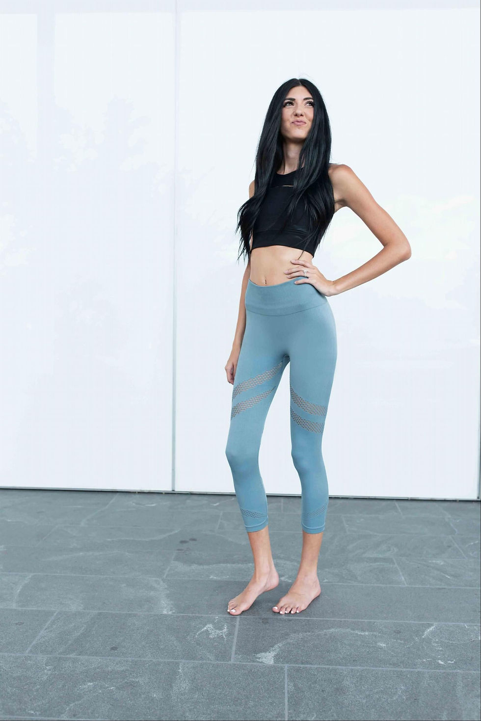 Thumbnail: Active Vented Mesh Design Capri Fitness Leggings Musa
