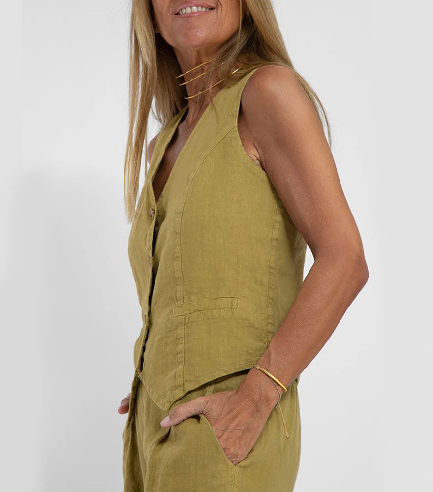 Elegant summer cotton linen vest and trousers set, offering a refined, comfortable look ideal for transitioning into fall fashion.