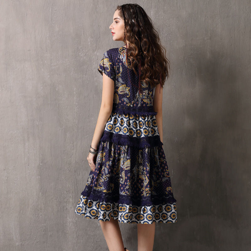 Thumbnail: Retro Lace Stitching Cotton Swing Dress