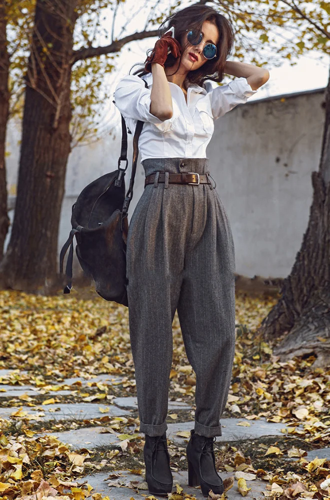 Classic Style with Modern Appeal: Vintage High-Waisted Woolen Pants