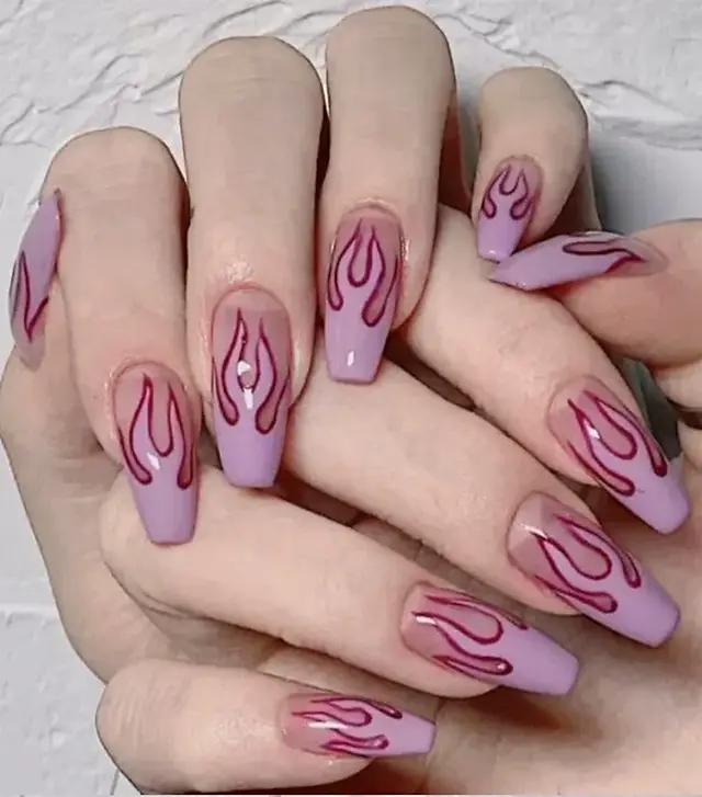 Indulge in the luxurious appeal of the Artificial Soft Nails Set. Elevate your manicure game effortlessly, adding a touch of glamour and style to your fingertips