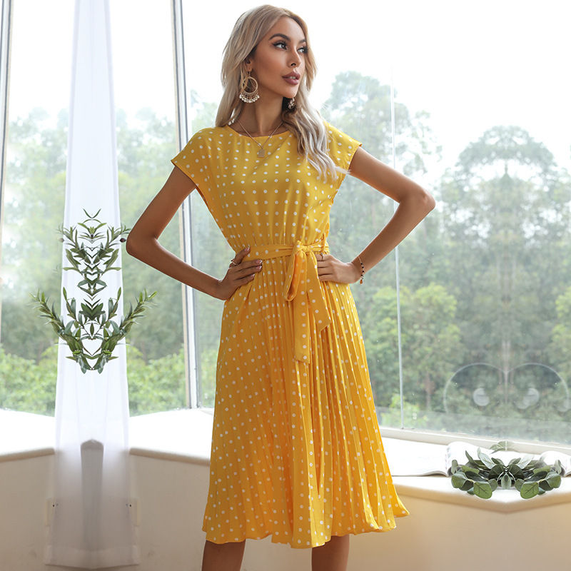 Thumbnail: L’Élégance à Pois – Polka Dot Bandage Pleated Midi Dress