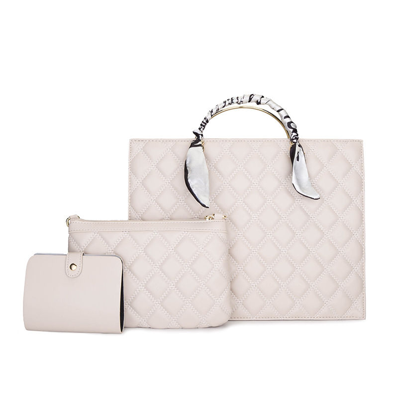 Thumbnail: Vintage Chic PU Shoulder Bag Set of 3