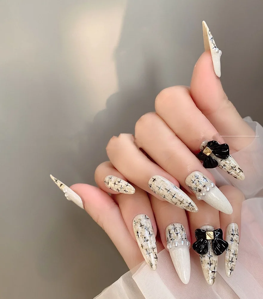 Premium handmade glue-on nails, featuring a high-quality design for long-lasting and elegant nail enhancements.