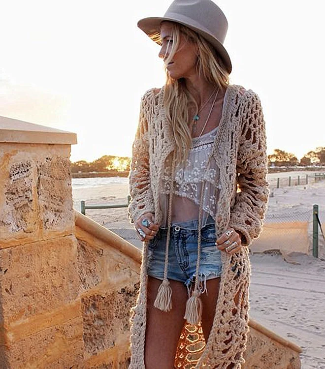 Cozy Warmth & Relaxed Style: Thick Wool Loose Knitted Cardigan is crafted from chunky wool for ultimate comfort and features a relaxed silhouette for effortless layering. Perfect for cuddling up on chilly days.