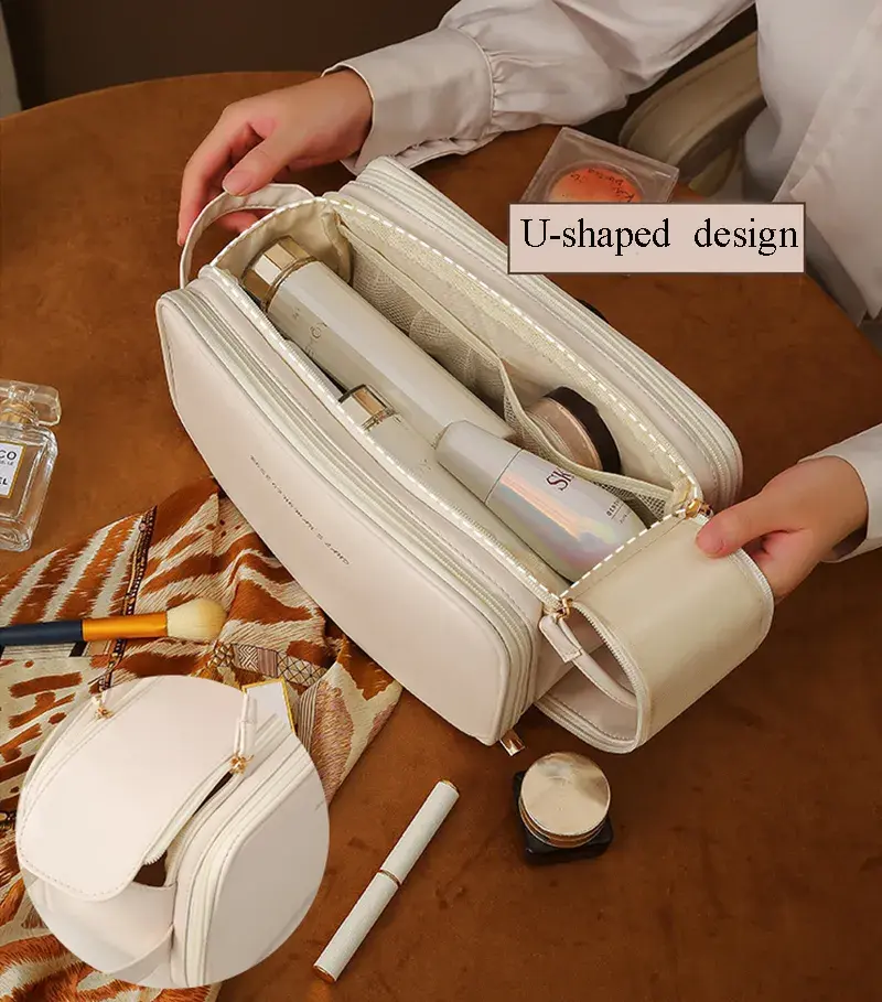Thumbnail: Le Toast – Travel Makeup Bag