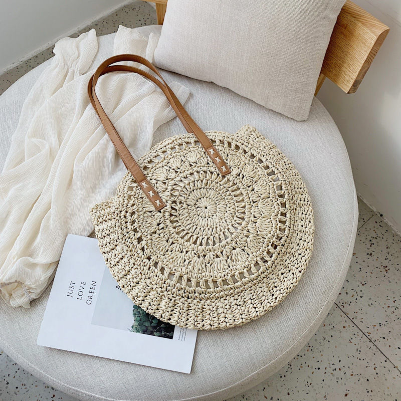 Thumbnail: StrawMatrix – Natural-Fiber Round Tote