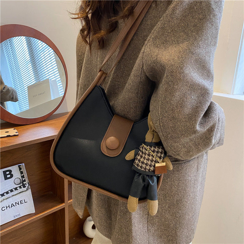 Thumbnail: Retro-Chic Hasp Daily Crossbody Bag