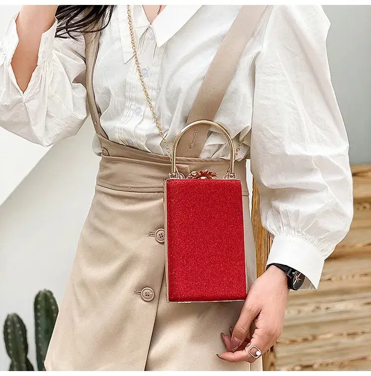 VintageCore – Special-Material Dinner Bag