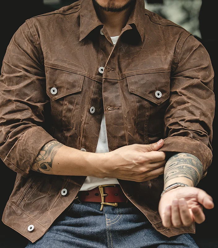 Retro Wax Cotton Light Jacket - Stay stylish and protected with this vintage-inspired waxed cotton jacket, perfect for all your outdoor adventures.