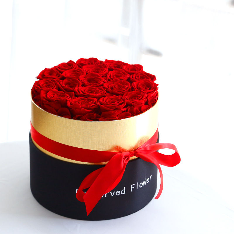 Thumbnail: Preserved Flower Gift Box