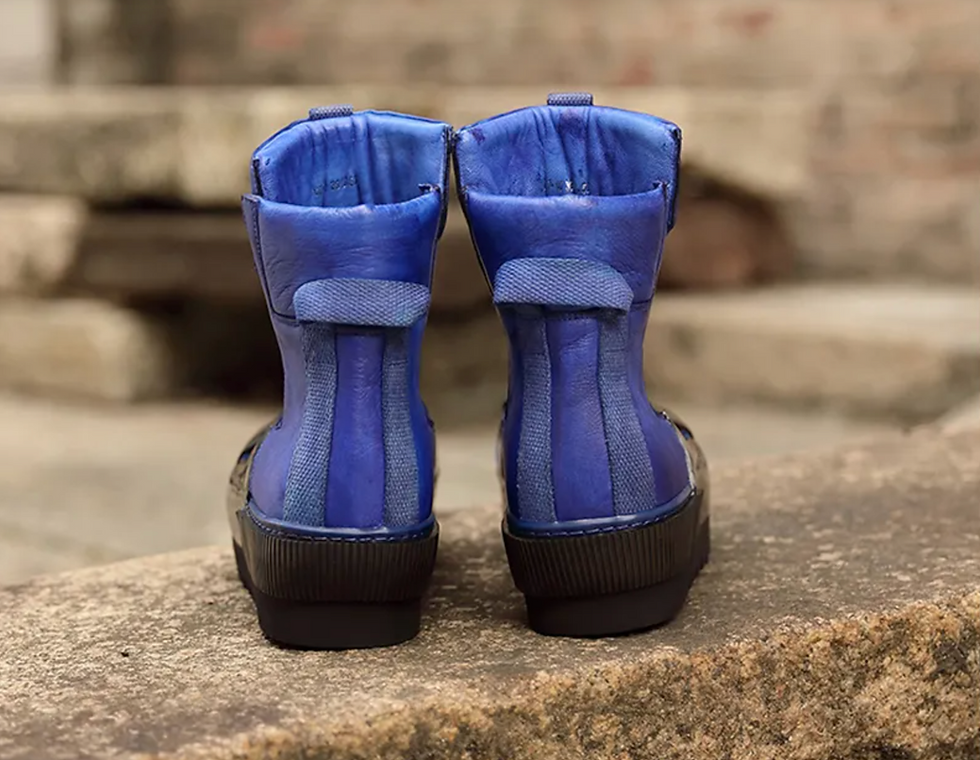 Thumbnail: Handmade Leather Retro Boots