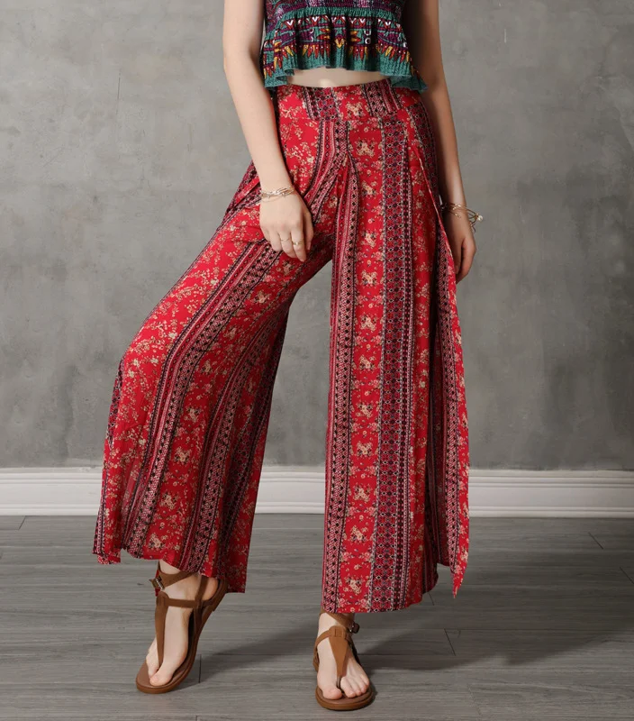 Versatile summer bottoms - Dress them up or down! These printed cotton linen pants are perfect for any occasion.