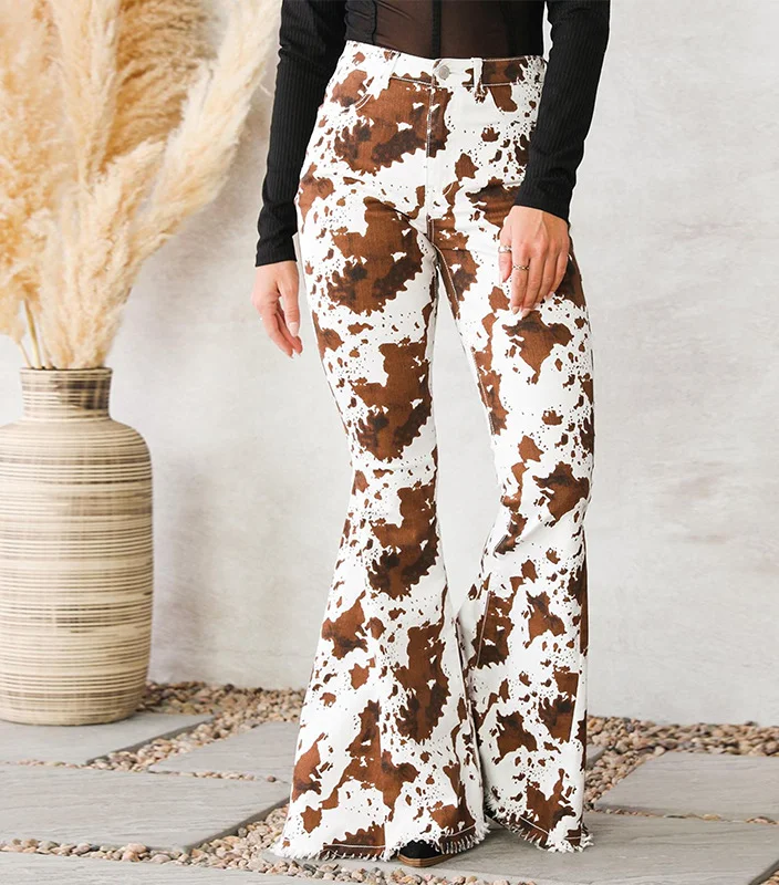 Flared Fall Fashion: Show off Your Curves in High-Waist Cowbell Jeans