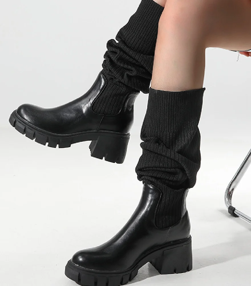 Chunky Heel Platform Boots - Elevate your style with these trendy and comfortable platform boots. A perfect blend of fashion and comfort.