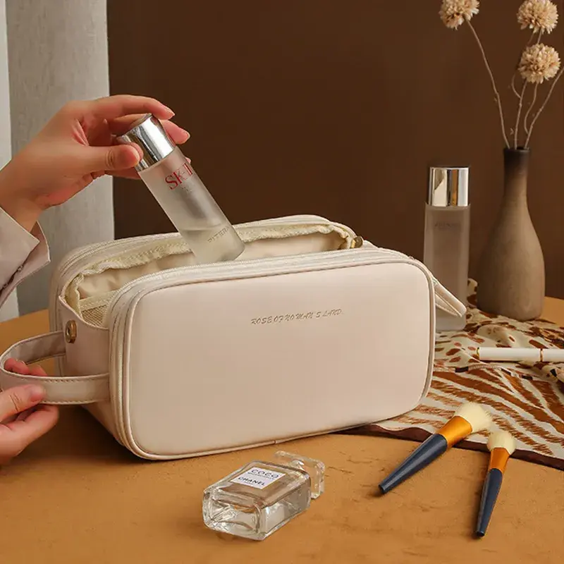 Thumbnail: Le Toast – Travel Makeup Bag