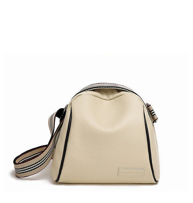 Thumbnail: AuraShell – Cowhide Performance Shoulder Bag