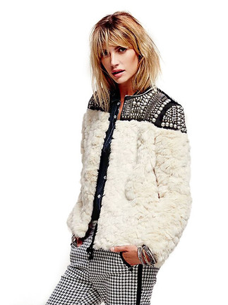 Luxurious Lamb Wool Beaded Fur Short Coat - Elegant winter fashion for a cozy and stylish look. Perfect for chilly days. Shop now!