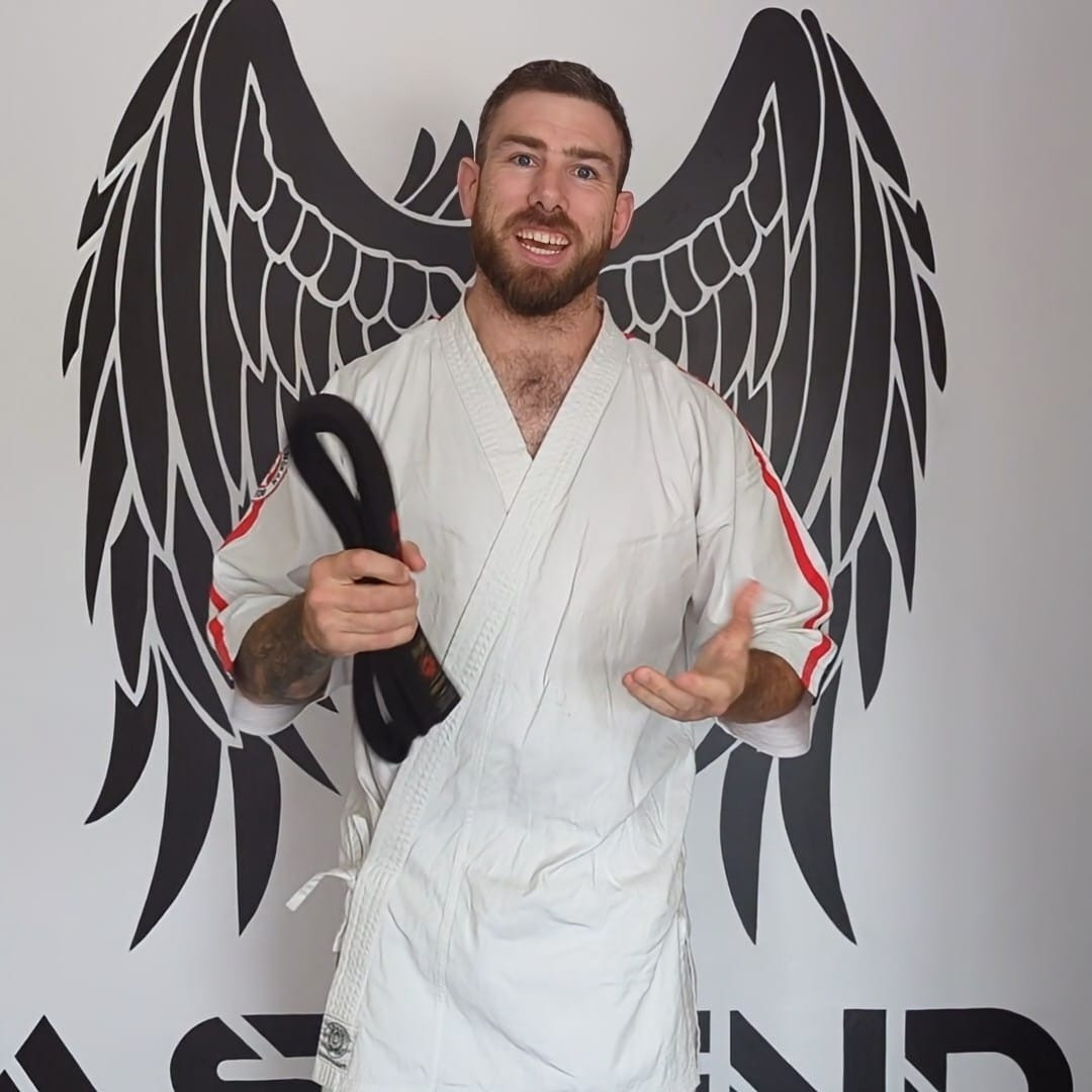 How to tie your martial arts belt