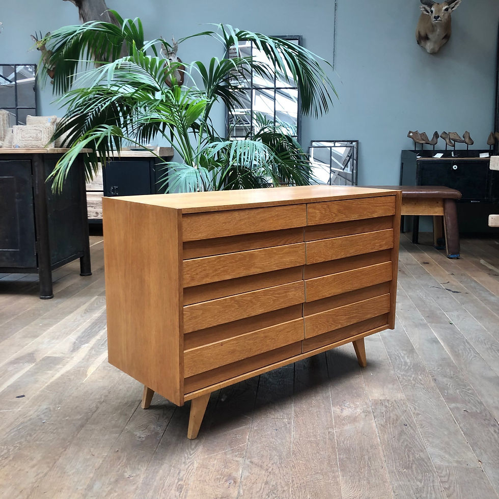 Thumbnail: Jiri Jiroutek dressoir uit 1960 