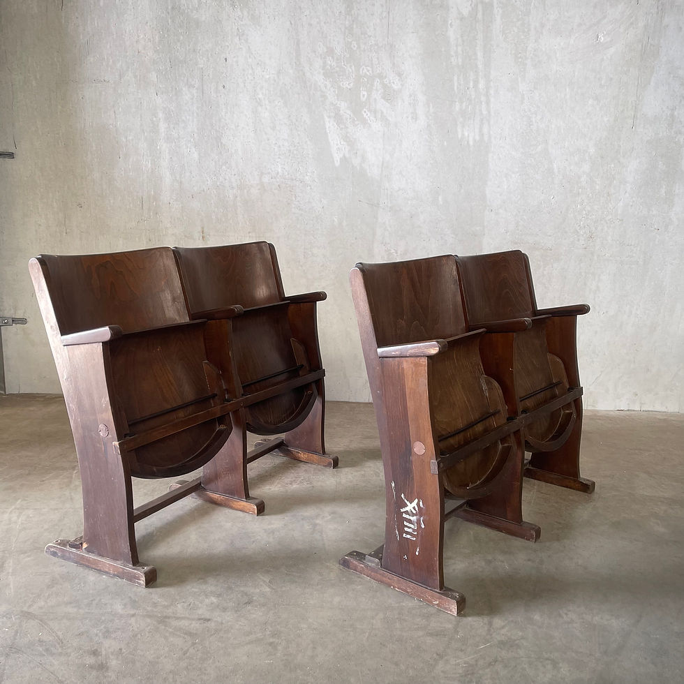 Thumbnail: Vintage Thonet tweezits theaterstoel 