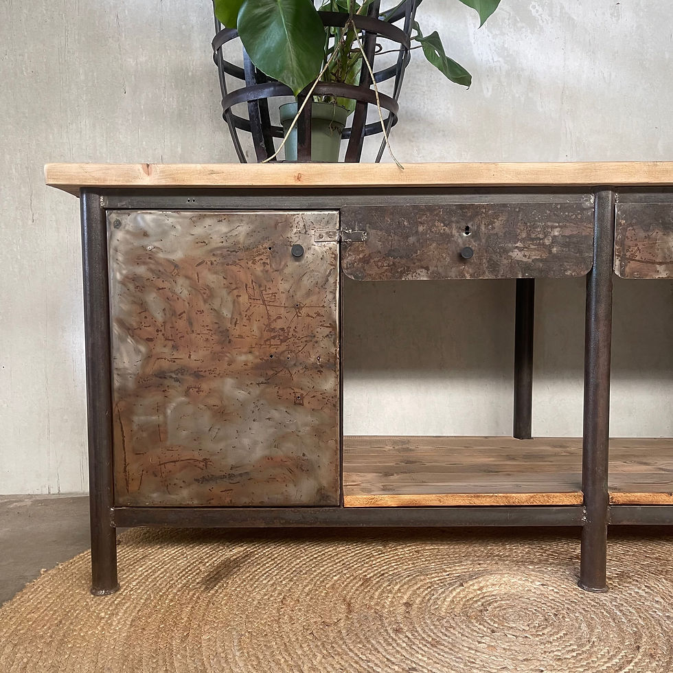 Thumbnail: Stalen werkbank 2 deuren 2 lades met roestige patina, 224 cm 