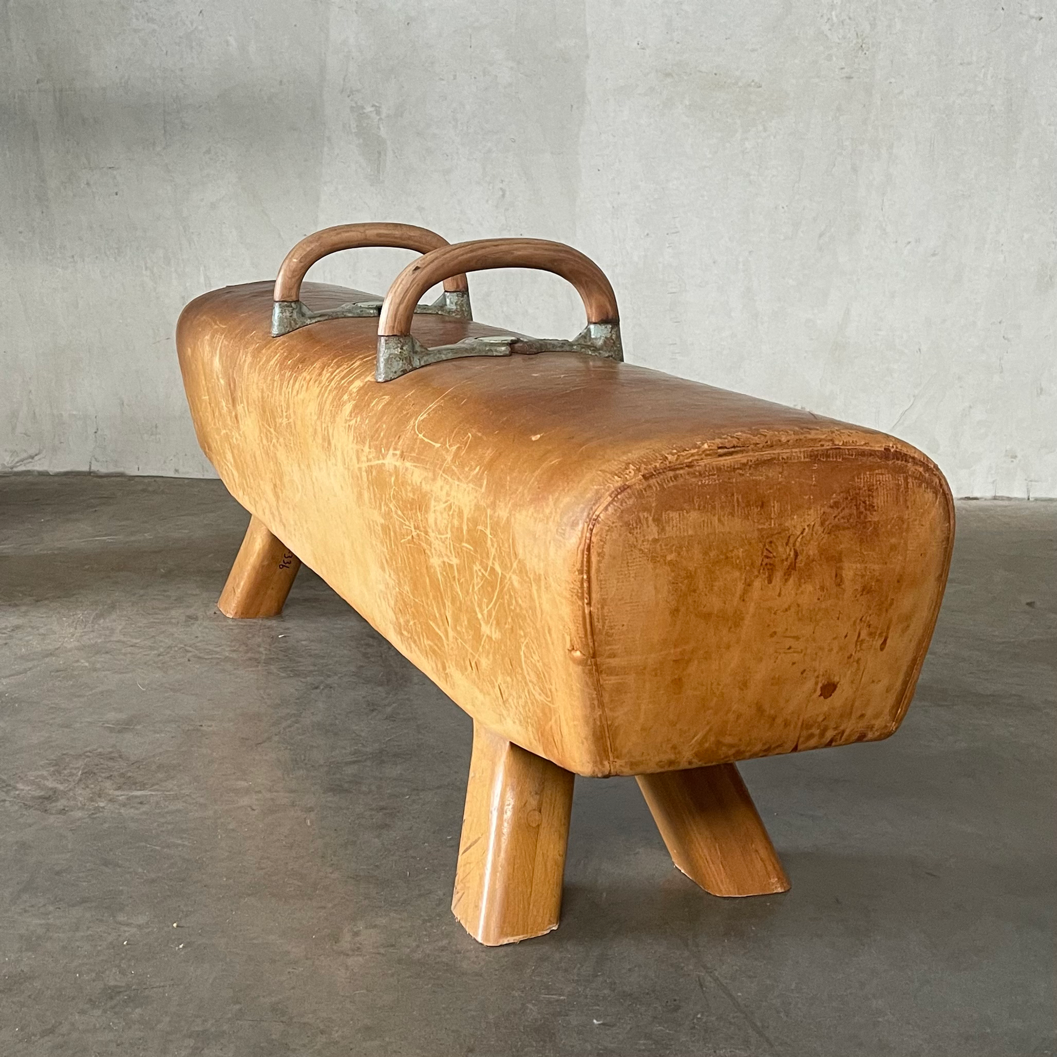 Vintage turnpaard camel kleurig leer 