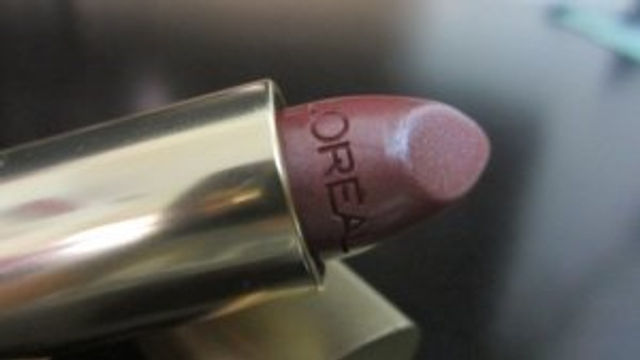 L’Oreal-Color-Riche-Lipstick-–-Mica-3