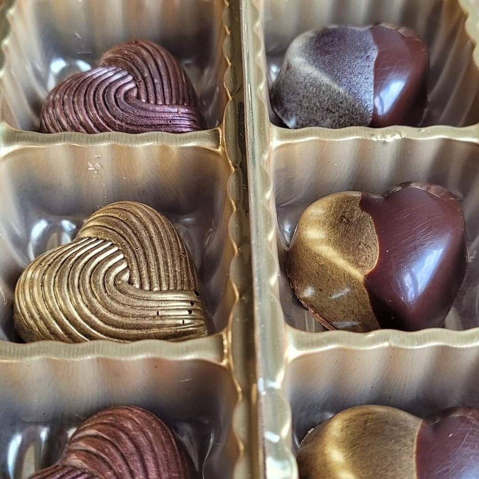 Thumbnail: Classic golden Belgian chocolate bonbons