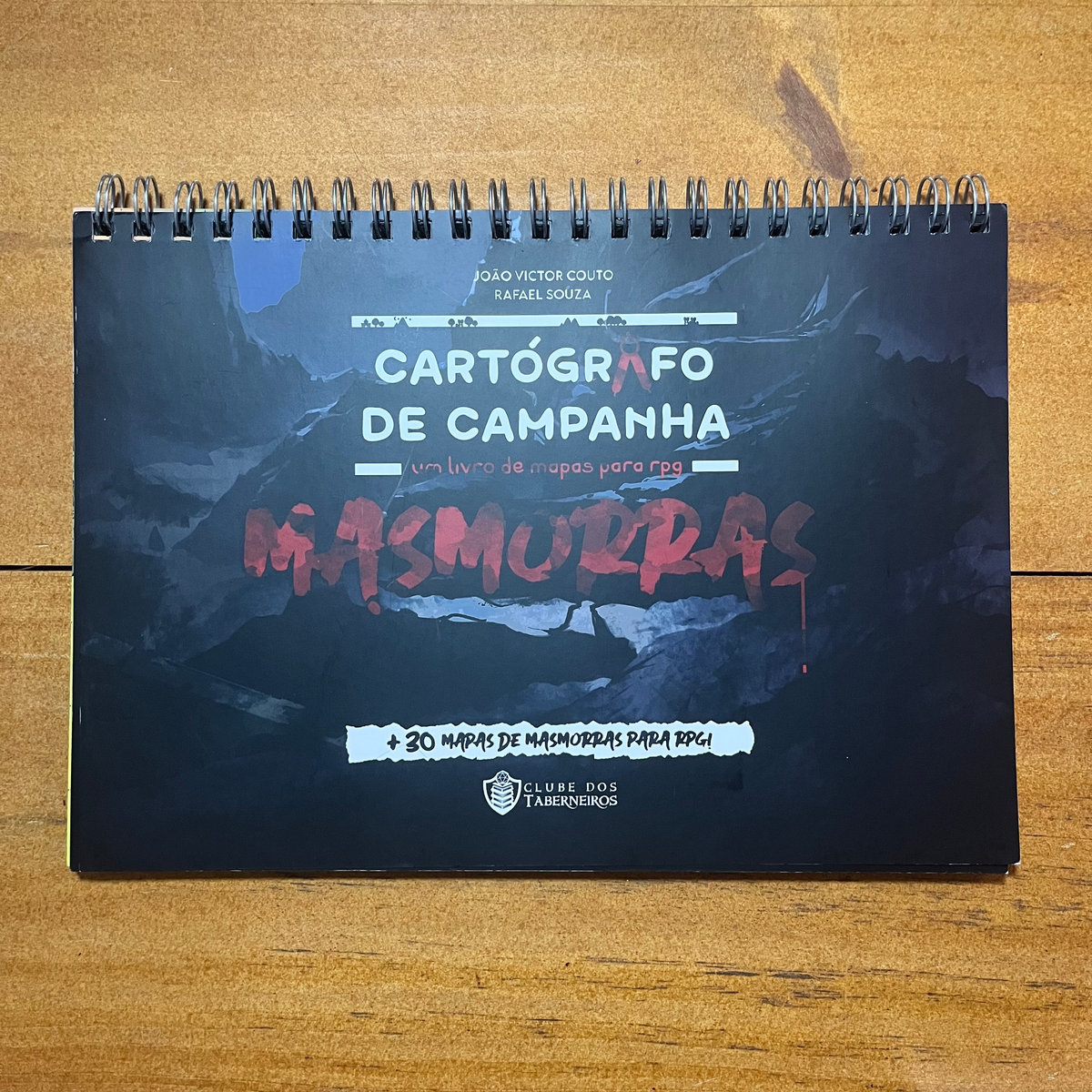 Capa do caderno Cartógrafo de Campanha: Masmorras, mapas riscáveis para RPG