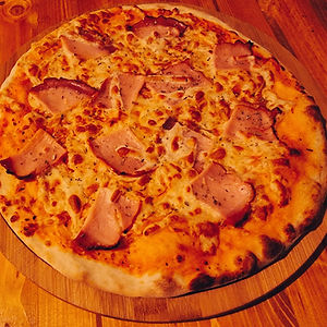 Pizza with bacon