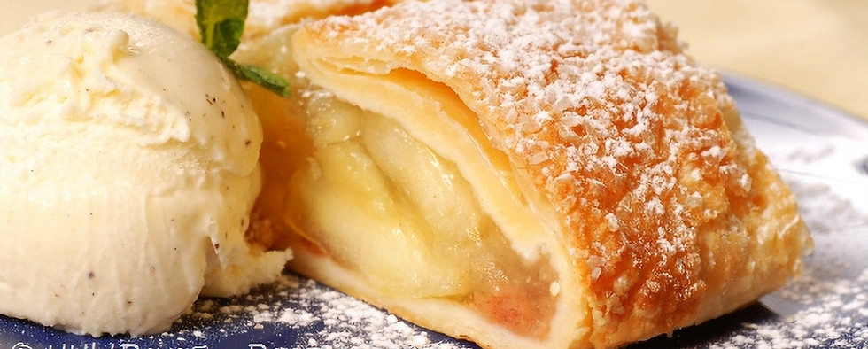 apple-strudel-2_edited.jpg