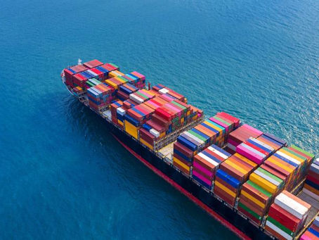 US Container Imports Slump as Trump Tariffs Reshape Global Trade