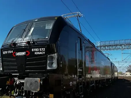Cargounit Crosses 50-Locomotive Mark as Siemens Vectron Order Book Swells