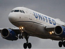 United Airlines Flight Attendants Massively Reject New Contract: “Resounding Message Sent to Management”