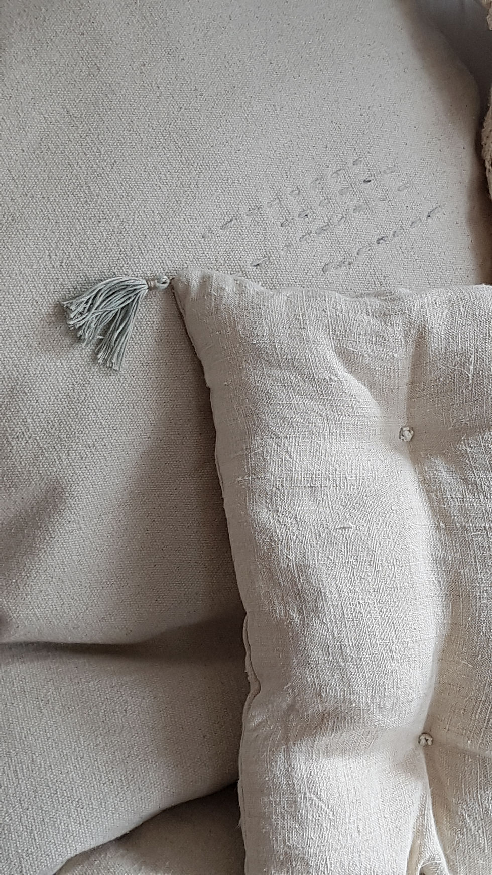 Miniature : CHANVRE, pompons vert amande