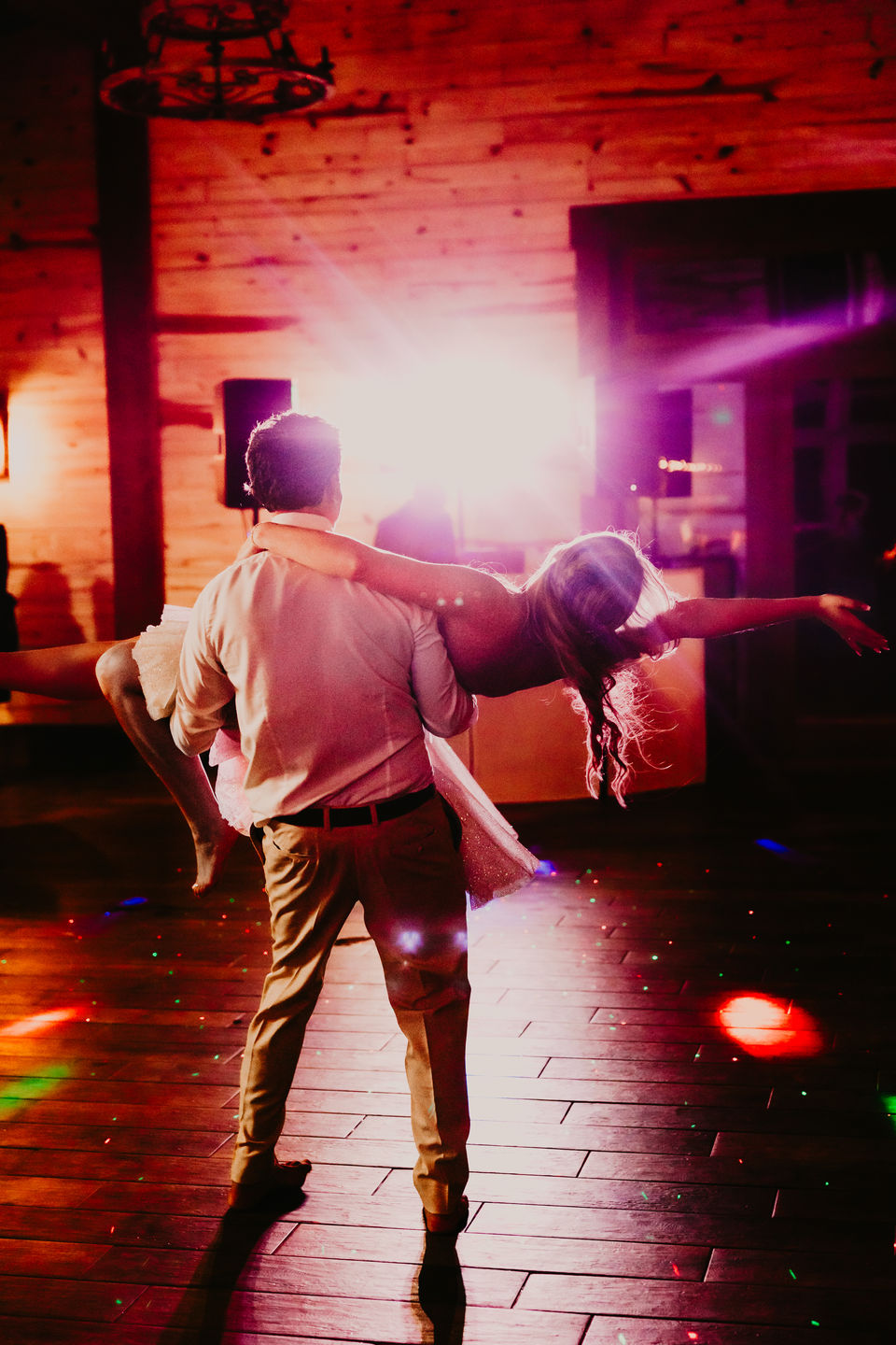 kinsleeshop farms wedding photography reception nc